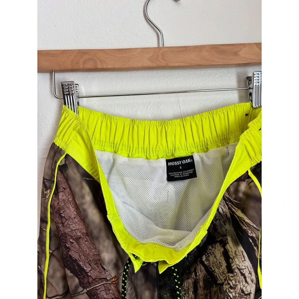 Mossy Oak Mens Camo Swim Trunks Neon Yellow Break-Up Country Small‎